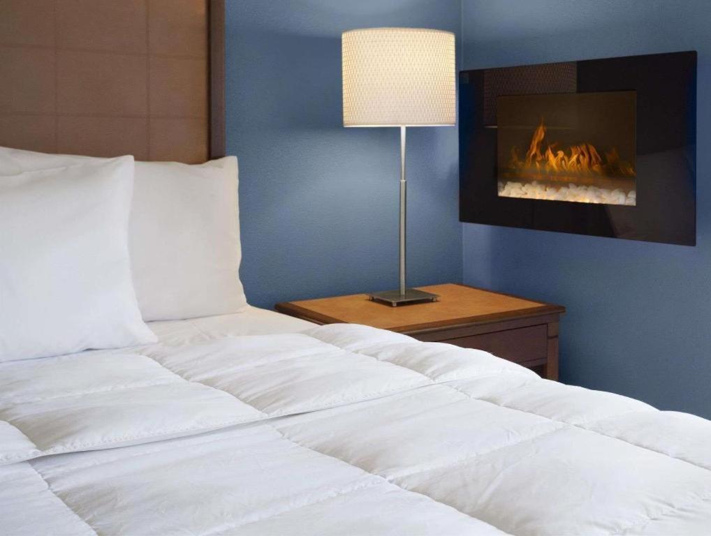 Days Inn By Wyndham Lacey Olympia Area Kültér fotó